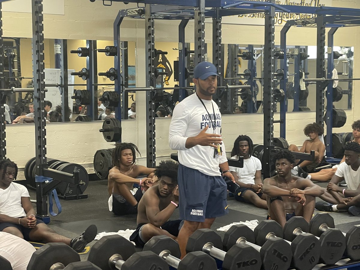 STA_Football's tweet photo. 🔸Proclaim victory and achieve championship wins led by the Holy Spirit within!🔸

#FTF
#Brotherly_Love
#YouGoWeGo
@CoachHarriott https://t.co/9bxfnWJdGI