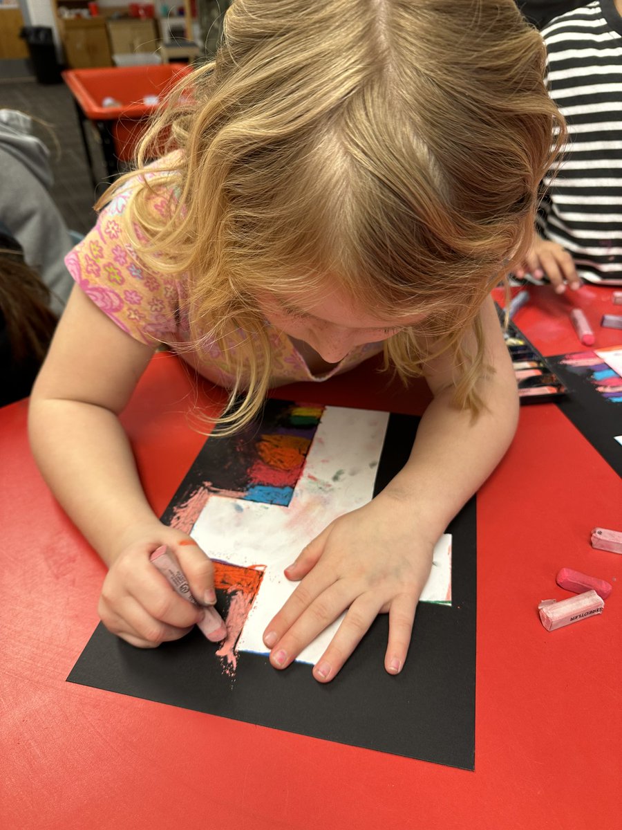 Miss.Elliott tweet media