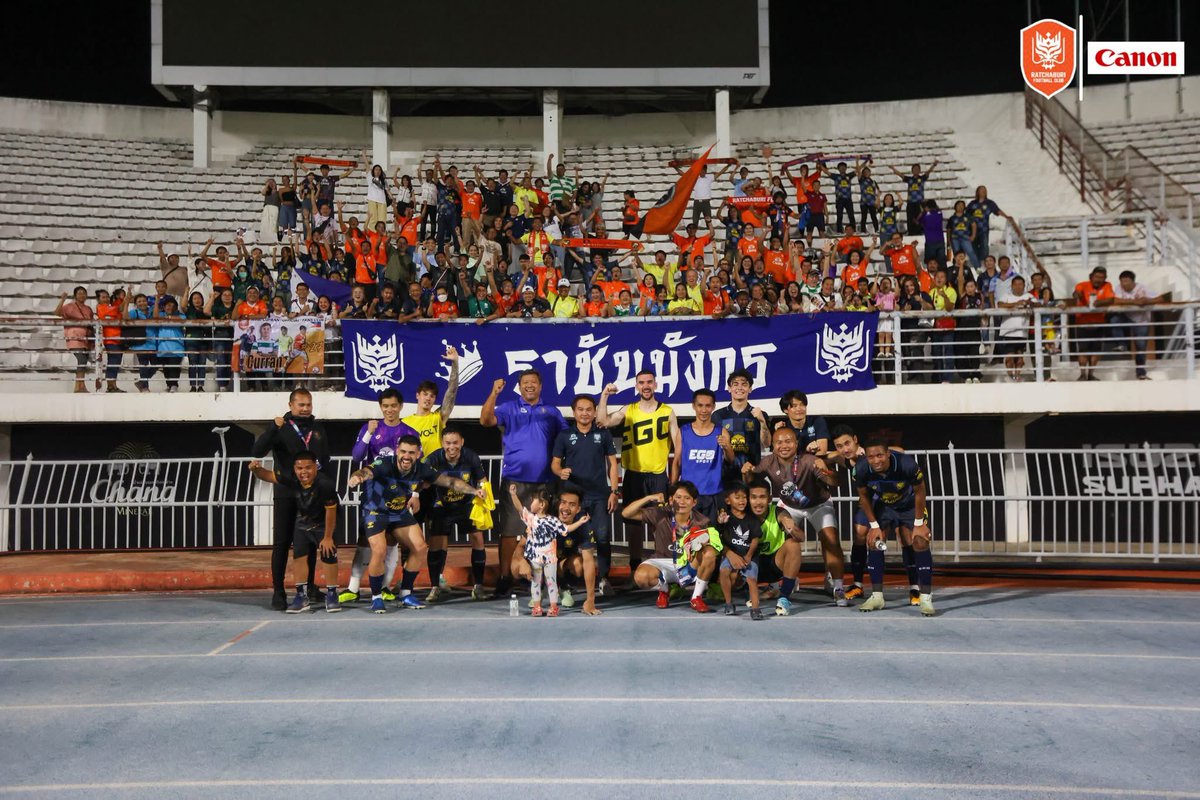 rizafahdli's tweet photo. Going through to the FA Cup Quarterfinals, we won it together, well done Dragons 🔥 #RoadToACL https://t.co/IDlvmR0TeG