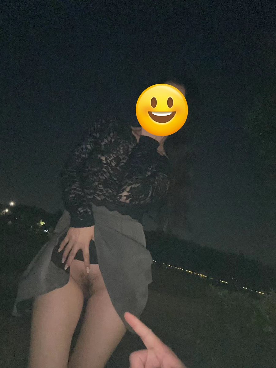 正适合玩露出的天气
#露出人妻 #露出调教 #露出控