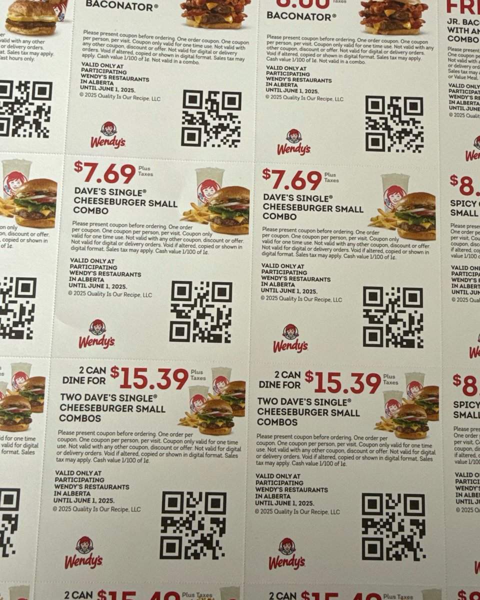 CMRUbroadcast's tweet photo. Has anyone else noticed Fast Food restaurant coupons defaulting their meal sizes to small? God forbid a girl needs a large combo 🙄🍔someone get corporate on the phone📞

Ketsia https://t.co/6sAib9WFRL