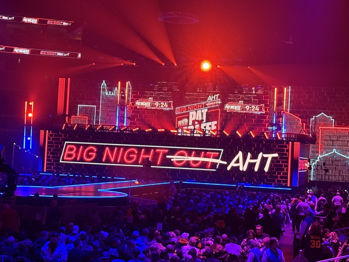 prj102's tweet photo. @PatMcAfeeShow 
At the #BigNightAHT https://t.co/dQ0C9WHI4Q