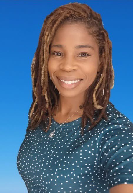 This week the <a href="/JWRiley43/">James Whitcomb Riley School 43</a> Hornets celebrate our amazing assistant principal Mrs. Aigner Blade. Thanks for all you do to support joy and excellence. Happy Assistant Principals Week! 💙💛🎉  #AssistantPrincipalWeek <a href="/IPSSchools/">IPS</a>