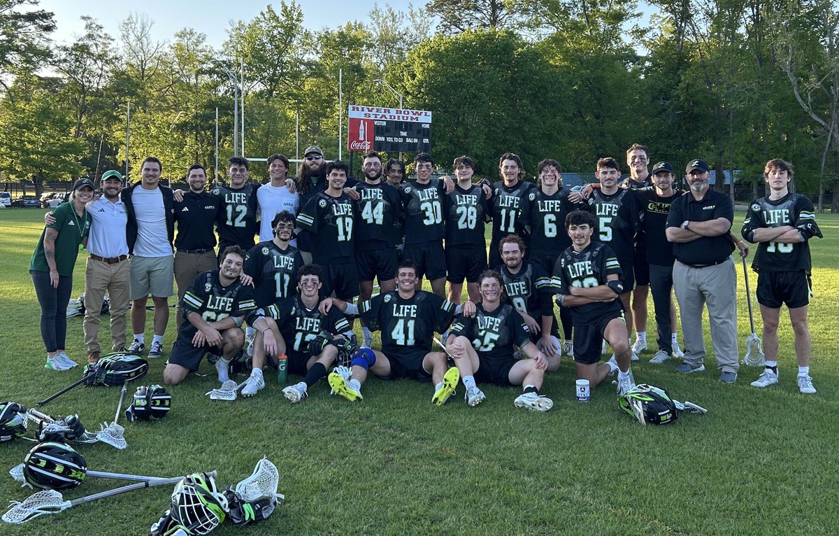 jmanfredonia7's tweet photo. @EricManfredonia #41 wraps up his first (of 2) “graduate” student lacrosse 🥍 seasons while en route to his doctorate degree with 21 GOALS for his season with a great group of guys down in Georgia! https://t.co/y8Vtecfbl9