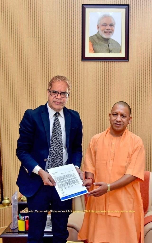 pbhushan1's tweet photo. This is a fraud Dr who impersonated a cardiologist of UK &amp; killed many children in MP. He was promoted by Adityanath and the Bhakt ecosystem including many Godi journalists because of his Islamophobic tweets.
None of them even had the decency to apologise. Part of their culture https://t.co/wOaMM4YkyG