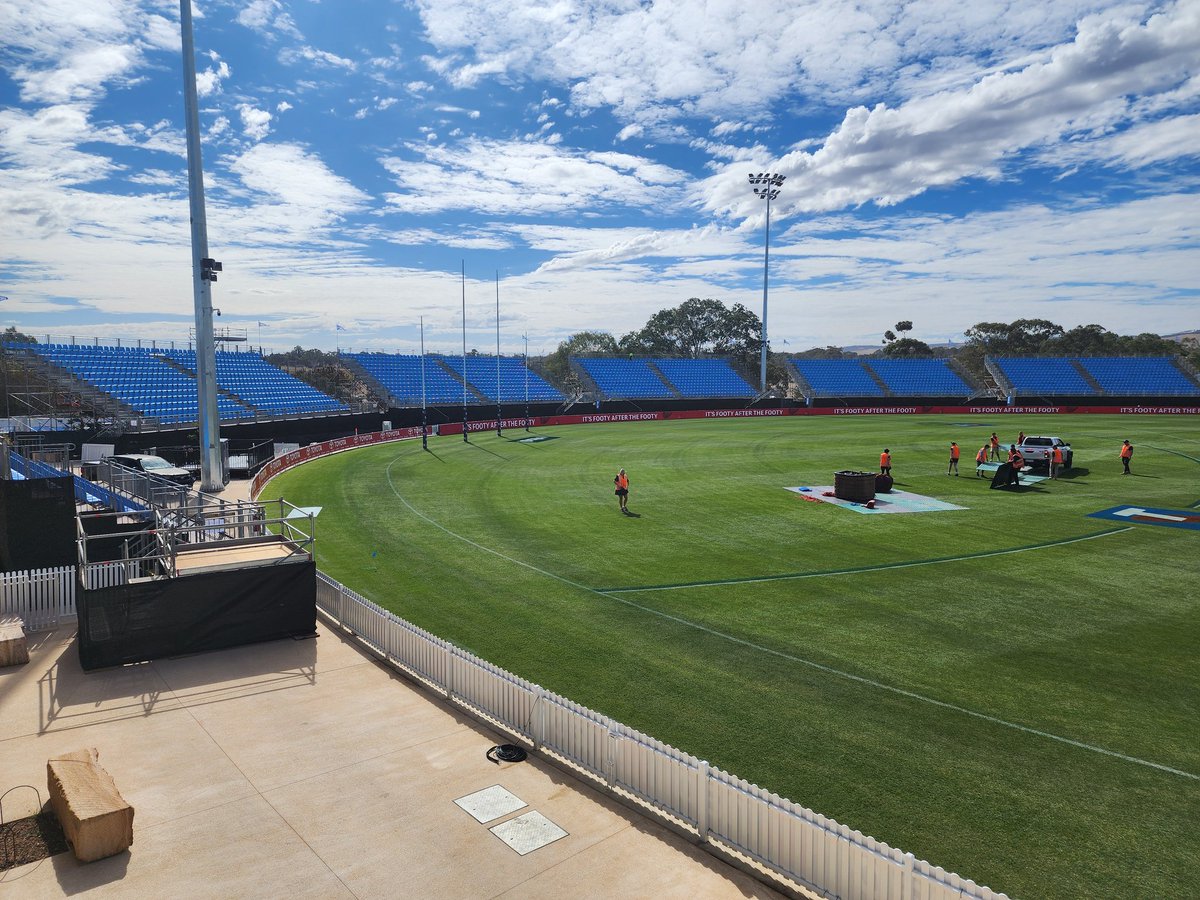 Matt J. Smith tweet media