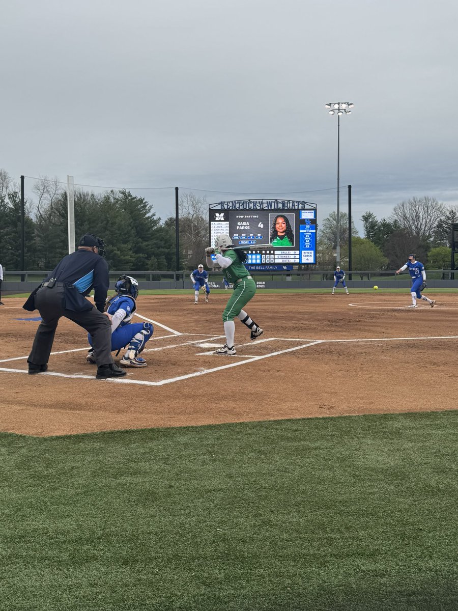 The Lady Broncos went out to support Lady Bronco alum <a href="/kjparkss/">Kasia Parks</a> tonight as the Herd squared off against the Cats.  Kasia played outstanding and made some big plays in the field and showed off at the plate!  Keep swinging it!  #Bronco4Life #Horsepower