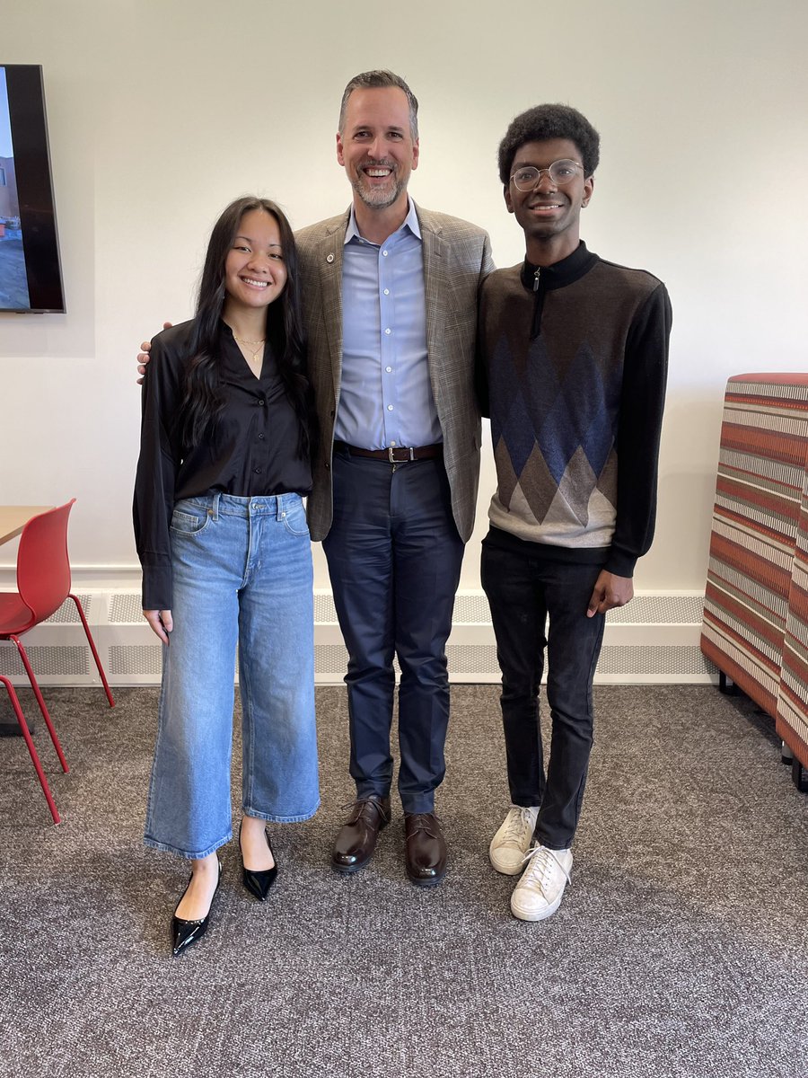 Congratulations to Kasey Mader and D’Andre Person on becoming members of Otterbein’s Iota Iota Chapter of Lambda Pi Eta.

Advisor Kerry Strayer invited them to lunch with President John Comerford to commemorate their achievement. 

#gocards #LPE