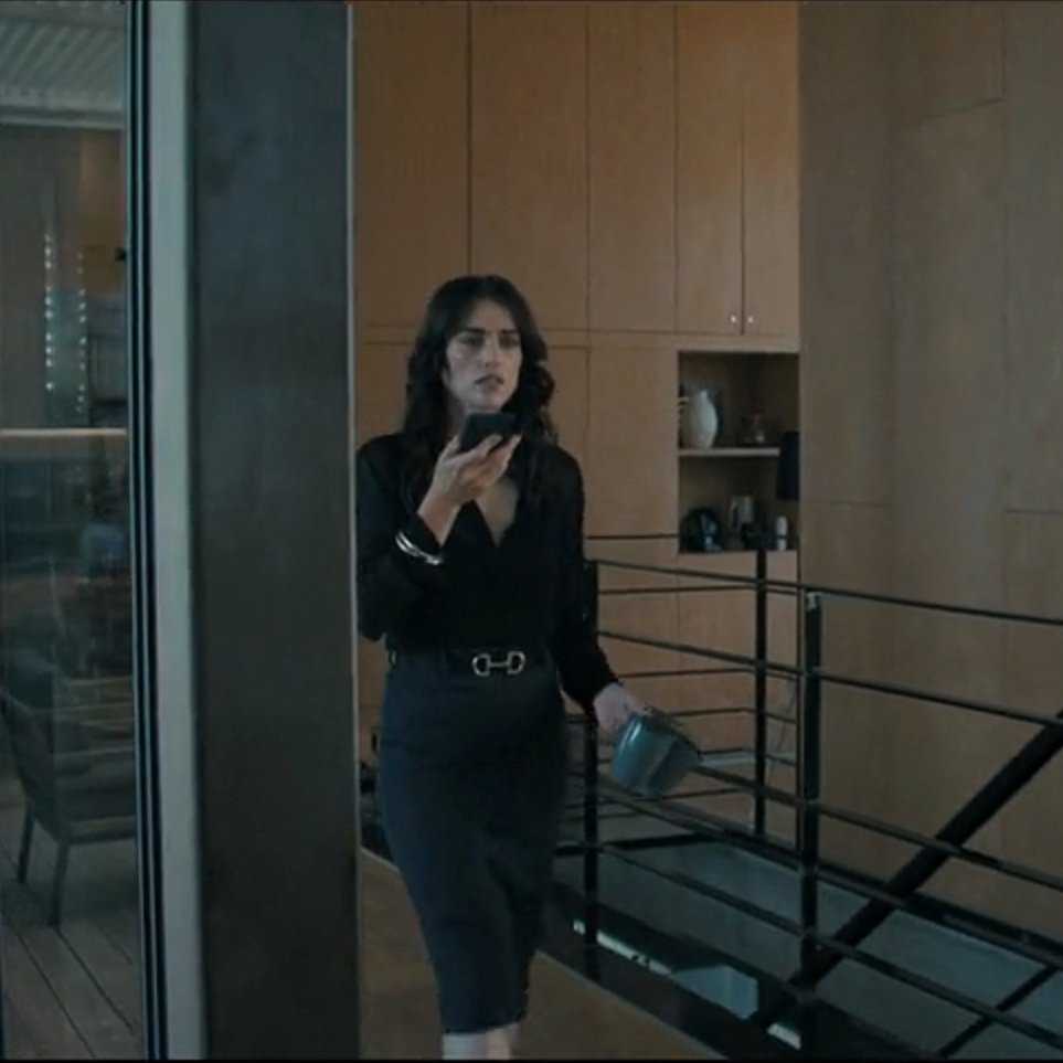 DerpSwan's tweet photo. OH JEN YOU ARE SO LENA LUTHOR CODED!!!! https://t.co/SJEhZziCSB