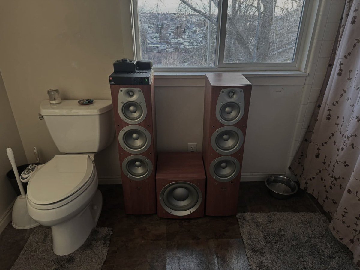 Trixie Twang tweet media