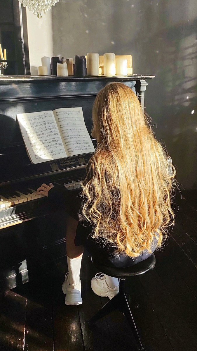 Jullina Lannister tweet media