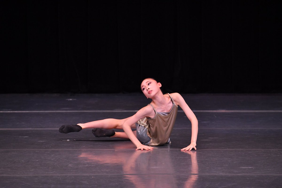 fukuokaKIDC's tweet image. KIDC2025
コンテンポラリーダンスソロジュニアA部門第1位
大岩根 千優莉
振付
平田 友子
(鹿児島県 バレエスタジオ22クラシック&amp;amp;コンテンポラリー)

©️ @yoshimasa_kikuchi 

#kidc2025 #1位
#コンテンポラリーダンス 
#contemporarydance