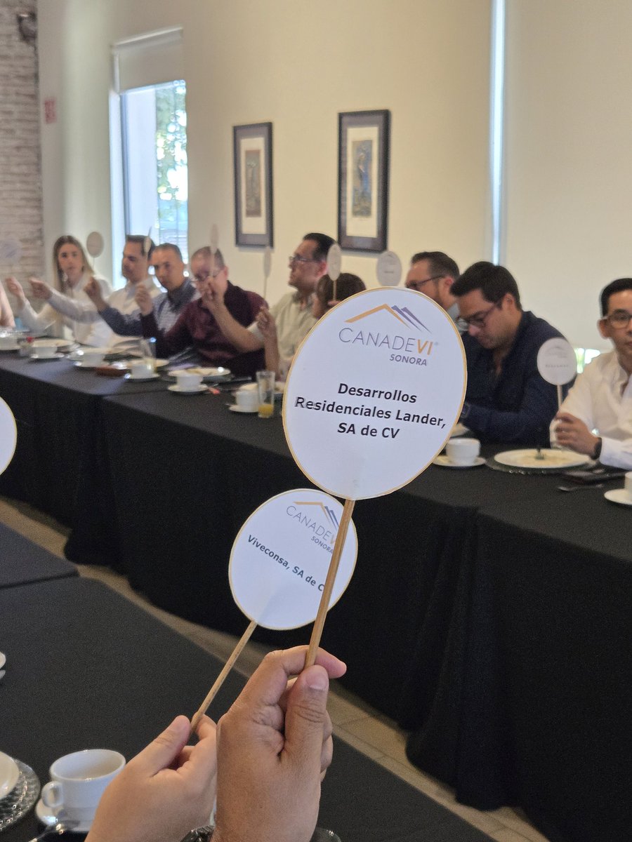 CanadeviSonora1's tweet photo. Se llevó a cabo la 𝐗𝐗𝐈𝐈𝐈 𝐀𝐒𝐀𝐌𝐁𝐋𝐄𝐀 𝐃𝐄𝐋𝐄𝐆𝐀𝐂𝐈𝐎𝐍𝐀𝐋 𝐂𝐀𝐍𝐀𝐃𝐄𝐕𝐈 𝐒𝐎𝐍𝐎𝐑𝐀 𝟐𝟎𝟐𝟓, el presidente Lic. Norberto Larrinaga Buelna presentó su informe de gestión a los socios de la Cámara, informe financiero, y temas del fortalecimiento al sector. https://t.co/dyxPCmM055
