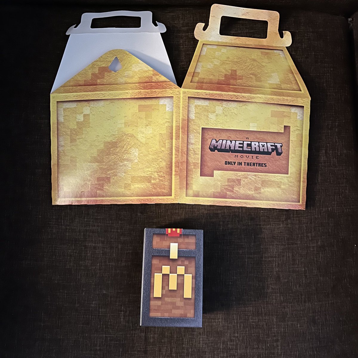 srunama's tweet photo. wts mcdonalds minecraft blind box toys, masih di segel, dijual karena gamain minecraft 

(untuk harga tawar aja berapa, deal bisa move ke aplikasi ijo)

#wts #wtb https://t.co/RmTGD9FSEo