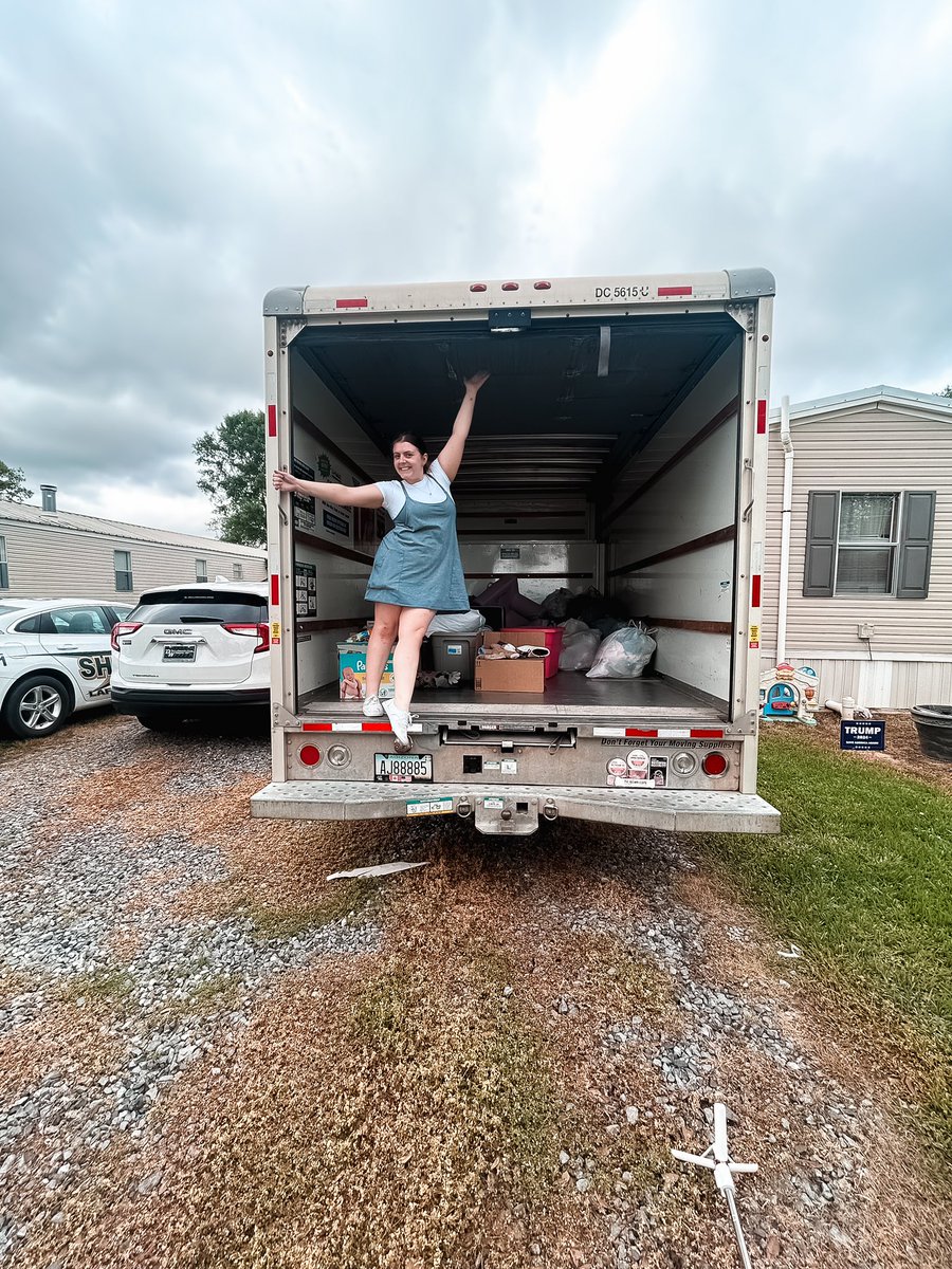 Life update — ended an engagement, moved out, now it’s only UPPPPPP. 🫶🏻✨