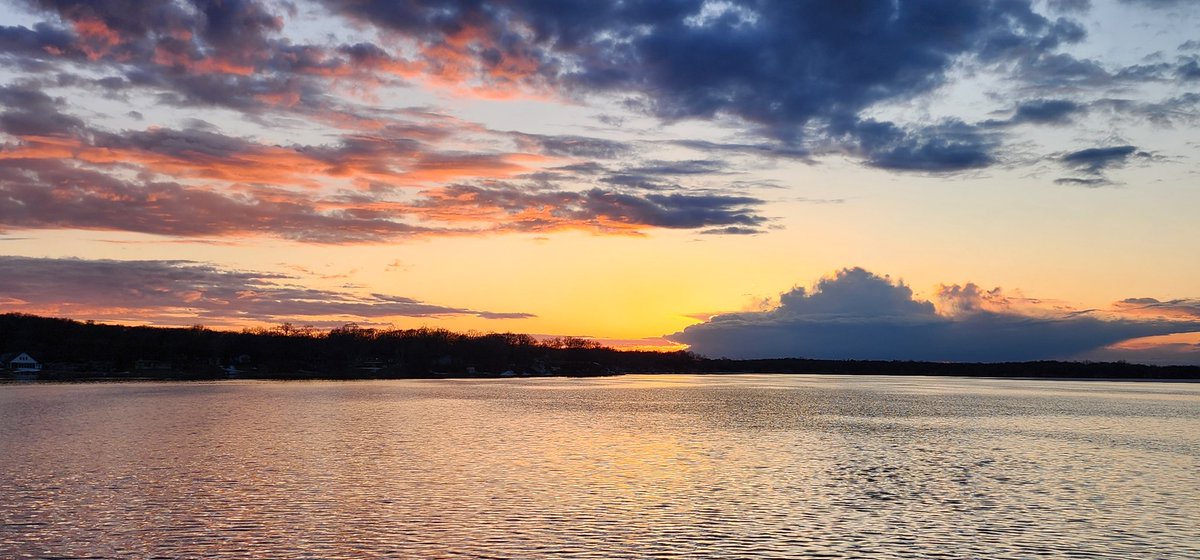 Finally... first open water #mnsunsets of 2025