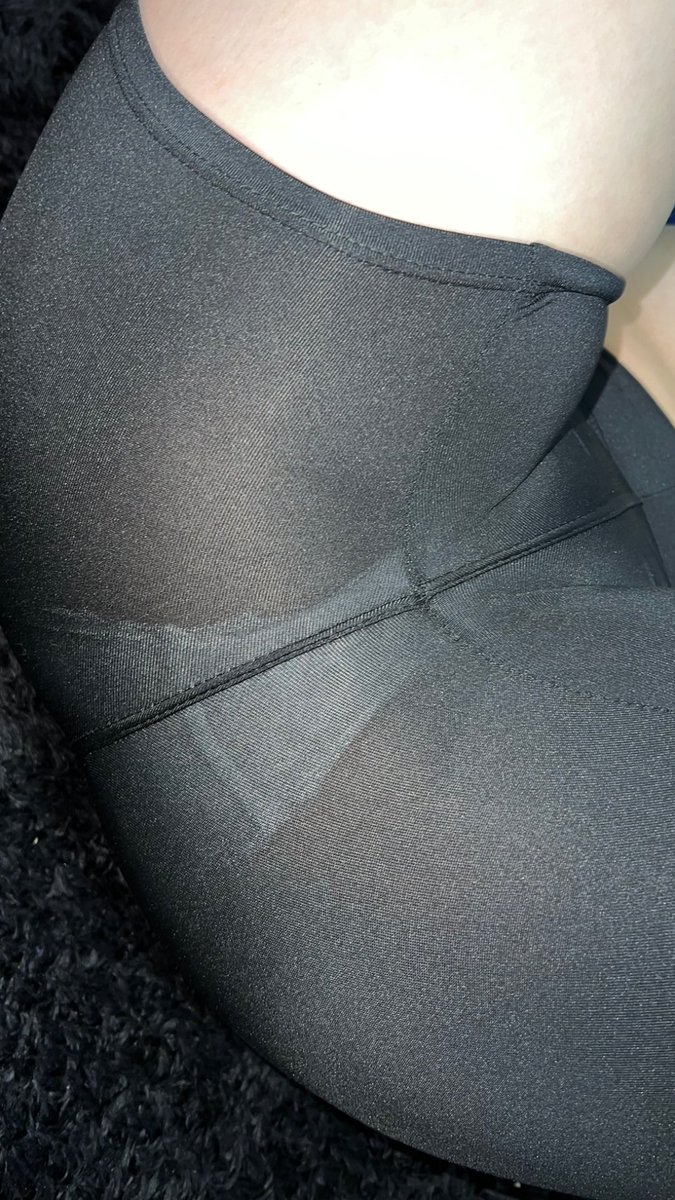 Con razón mi familia me veían raro mientras yo veía la TV🥲