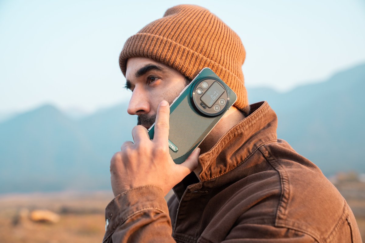 oukitelmobile's tweet photo. No more digging through your bag or worrying about losing your earbuds! The OUKITEL WP200 Pro is built for freedom, adventure, and survival — with every detail designed to keep you moving. Order now: https://t.co/Gv2rJcWNid
#OUKITEL #WP200Pro #bluetoothearphones #outdoorgear #ruggedphone #StayTuned