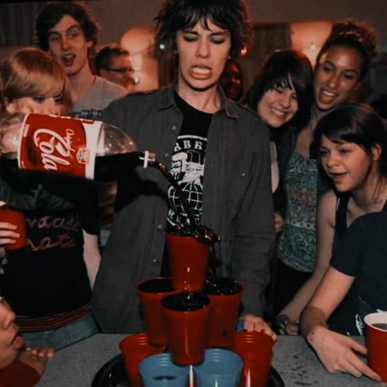 kunaiposting's tweet photo. rodrick heffley threw a party so fire he didnt even need alcohol or drugs https://t.co/6t3DyTNq4z