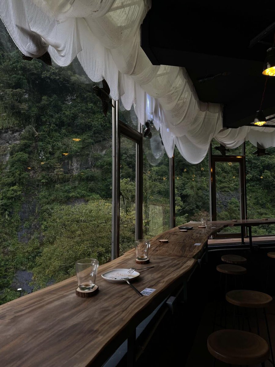 jidithbalaga's tweet image. ハンドコーヒーを飲みながら烏来の滝を見ています🗻

#日帰りツアーです