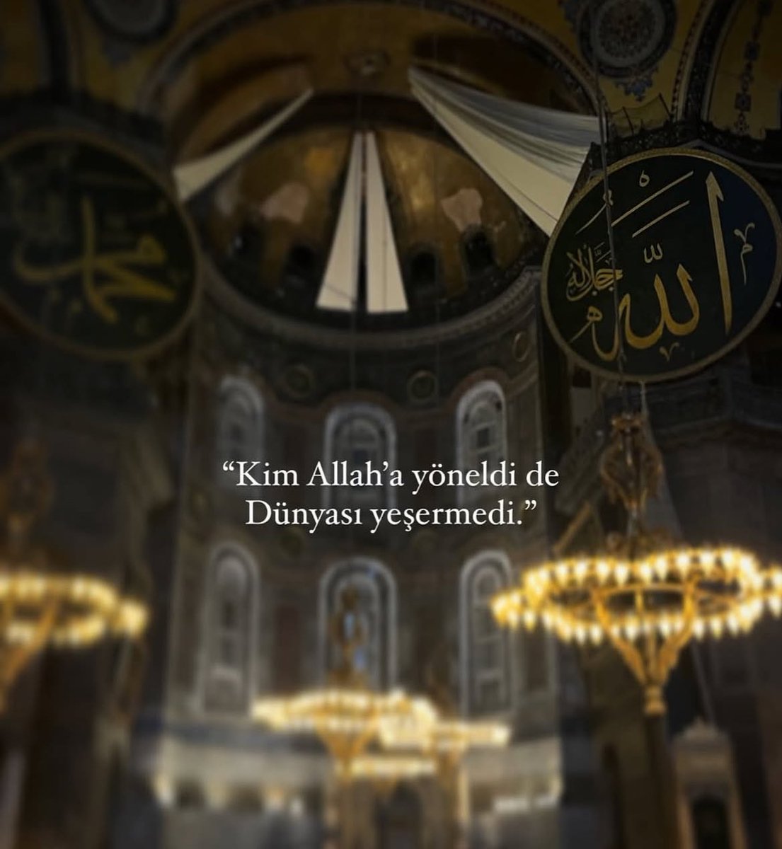 “Allah’a tevekkül et. Vekil olarak Allah yeter.”

(Ahzâb Sûresi, 3)