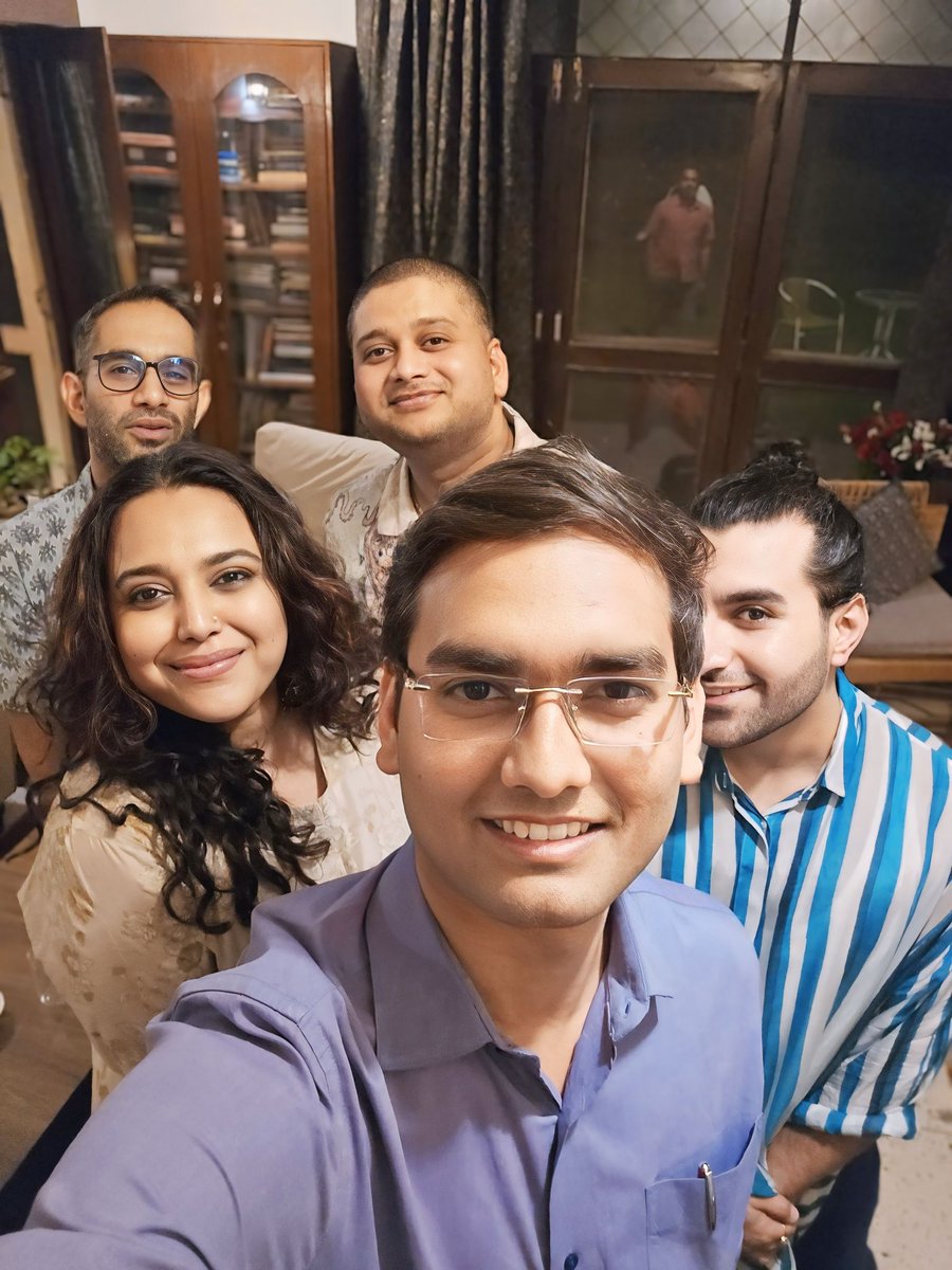 Late night Birthday party at Swara's home
#swarabhaskar