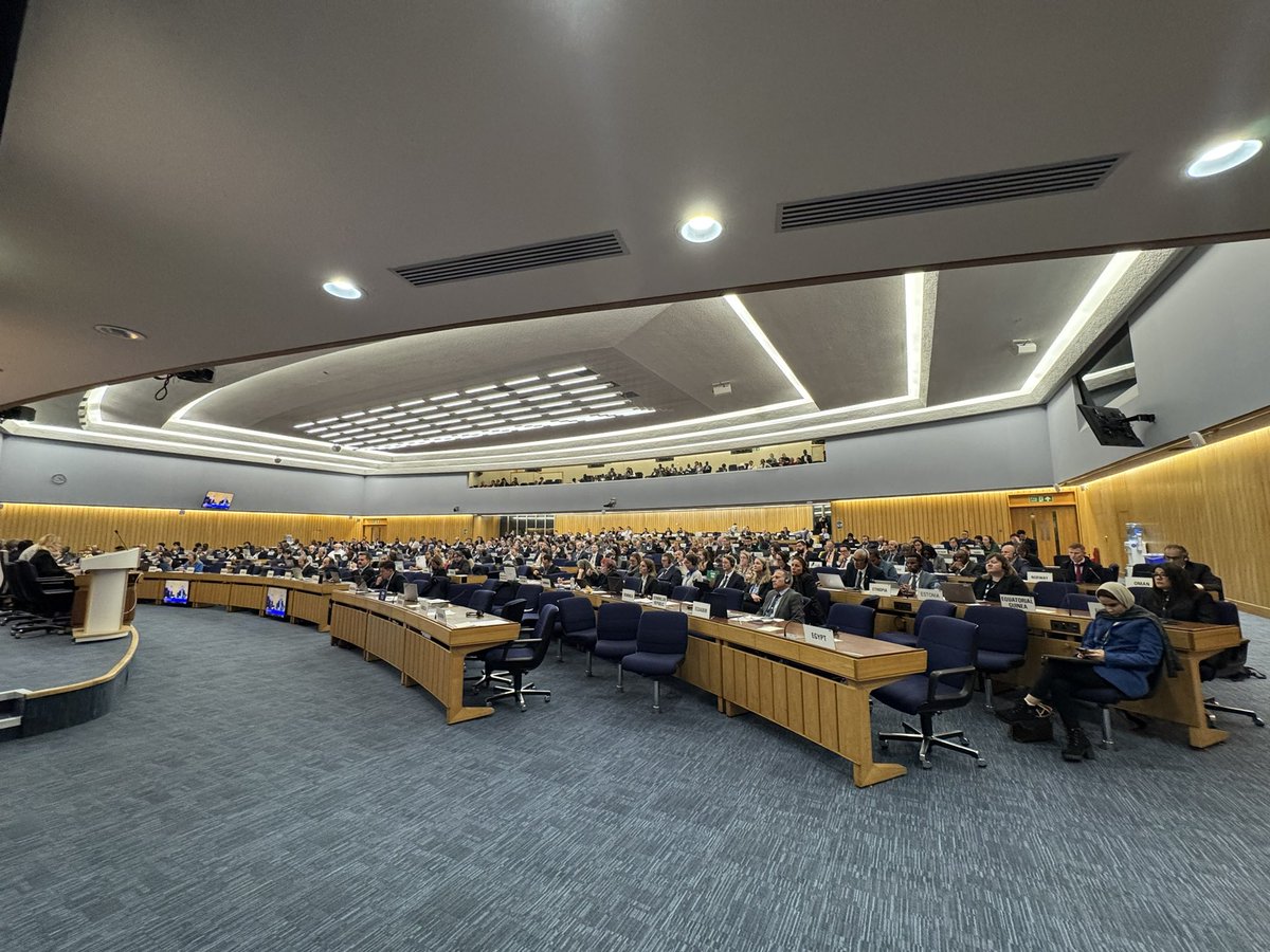 Erik Giercksky (@erikgiercksky) on Twitter photo "Business and workers stand ready for zero-emission shipping" unglobalcompact.org/news/5354-04-0⦠ā<a href="/globalcompact/">UN Global Compact</a> <a href="/shippingics/">International Chamber of Shipping (ICS)</a> <a href="/IMOHQ/">International Maritime Organization</a> <a href="/ilo/">International Labour Organization</a> <a href="/ITFglobalunion/">International Transport Workers' Federation (ITF)</a> "Business and workers stand ready for zero-emission shipping" unglobalcompact.org/news/5354-04-0⦠ā<a href="/globalcompact/">UN Global Compact</a> <a href="/shippingics/">International Chamber of Shipping (ICS)</a> <a href="/IMOHQ/">International Maritime Organization</a> <a href="/ilo/">International Labour Organization</a> <a href="/ITFglobalunion/">International Transport Workers' Federation (ITF)</a>