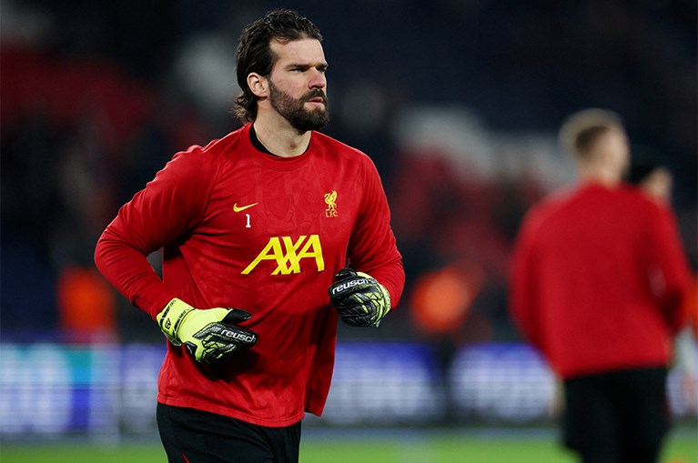 nexustransfer's tweet photo. Liverpool kalecisi Alisson ile görüşen Galatasaray yönetimi, oyuncu tarafının yıllık 25 milyon Euro istemesi üzerine masadan kalktı. (Türkiye) https://t.co/jeAZQqDgyc