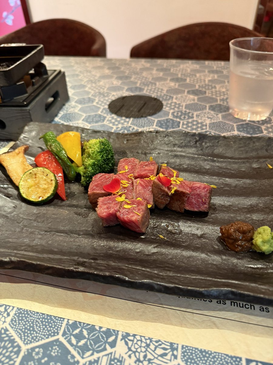 SilverBlazeX's tweet photo. Met a nice guy from Napa in Japan 💙 while eating wagyu. #SilverInJapan https://t.co/WJC6FOS5km