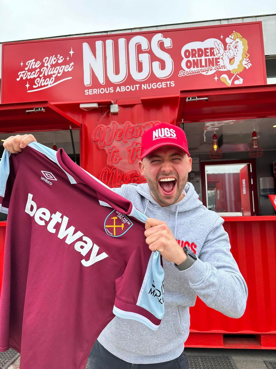 Chris_Mills_'s tweet photo. On the 19th v Southampton NUGS will be outside the @LondonStadium on the concourse.

Worth supporting a local company instead of buying that Delaware North overpriced muck in the stadium.

Always very nice, hopefully they can keep the prices down 👍🏻⚒️

Please Repost. https://t.co/PUzmR7BHT7