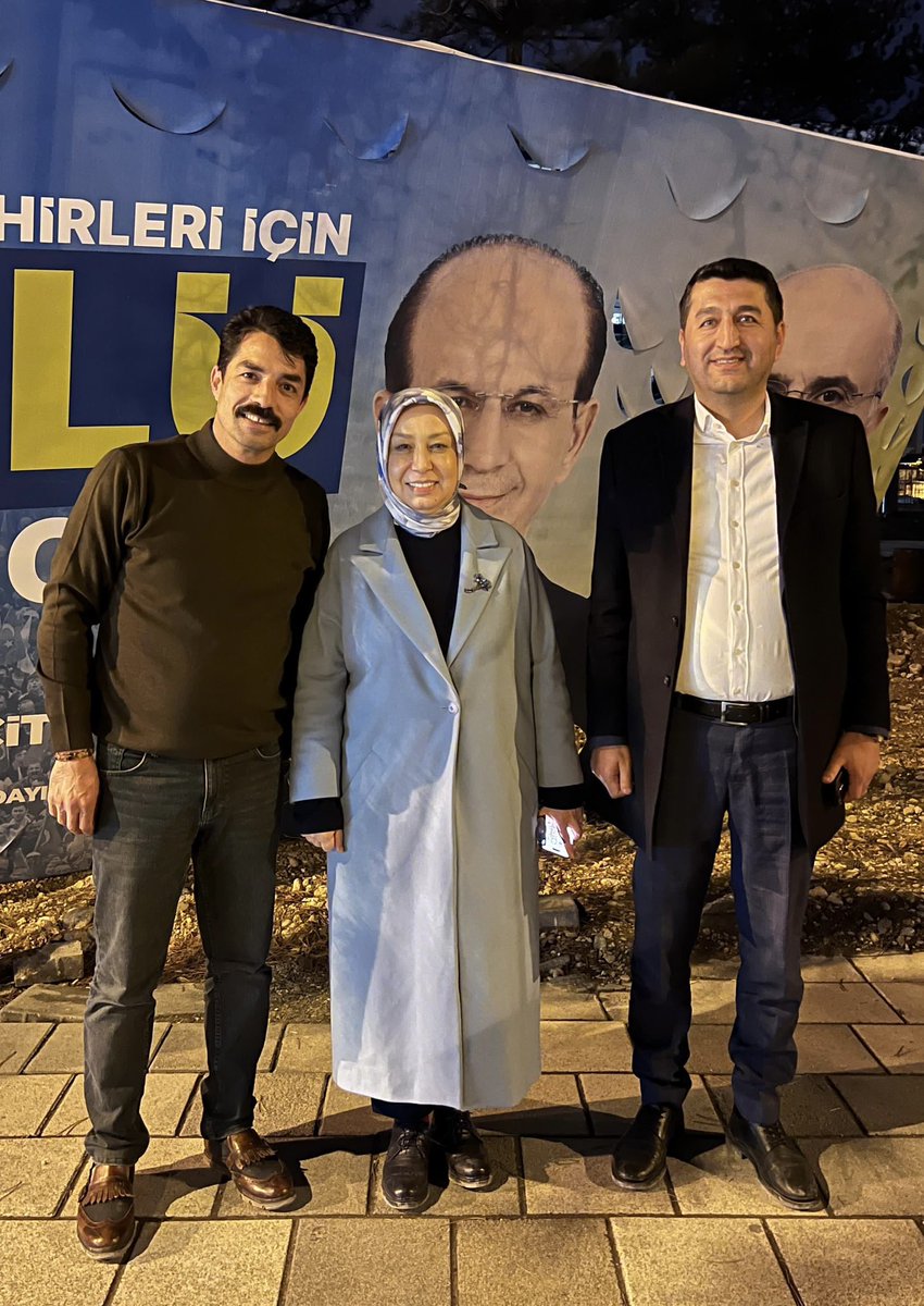 Cumhurbaşkanlığı Sosyal ve Gençlik Politikaları Kurulu üyeliğine atanan AK Parti Malatya Milletvekilimiz Malatya’nın Ablası Sayın Öznur Çalık ablamı tebrik ediyor, yeni görevinde başarılar diliyorum.