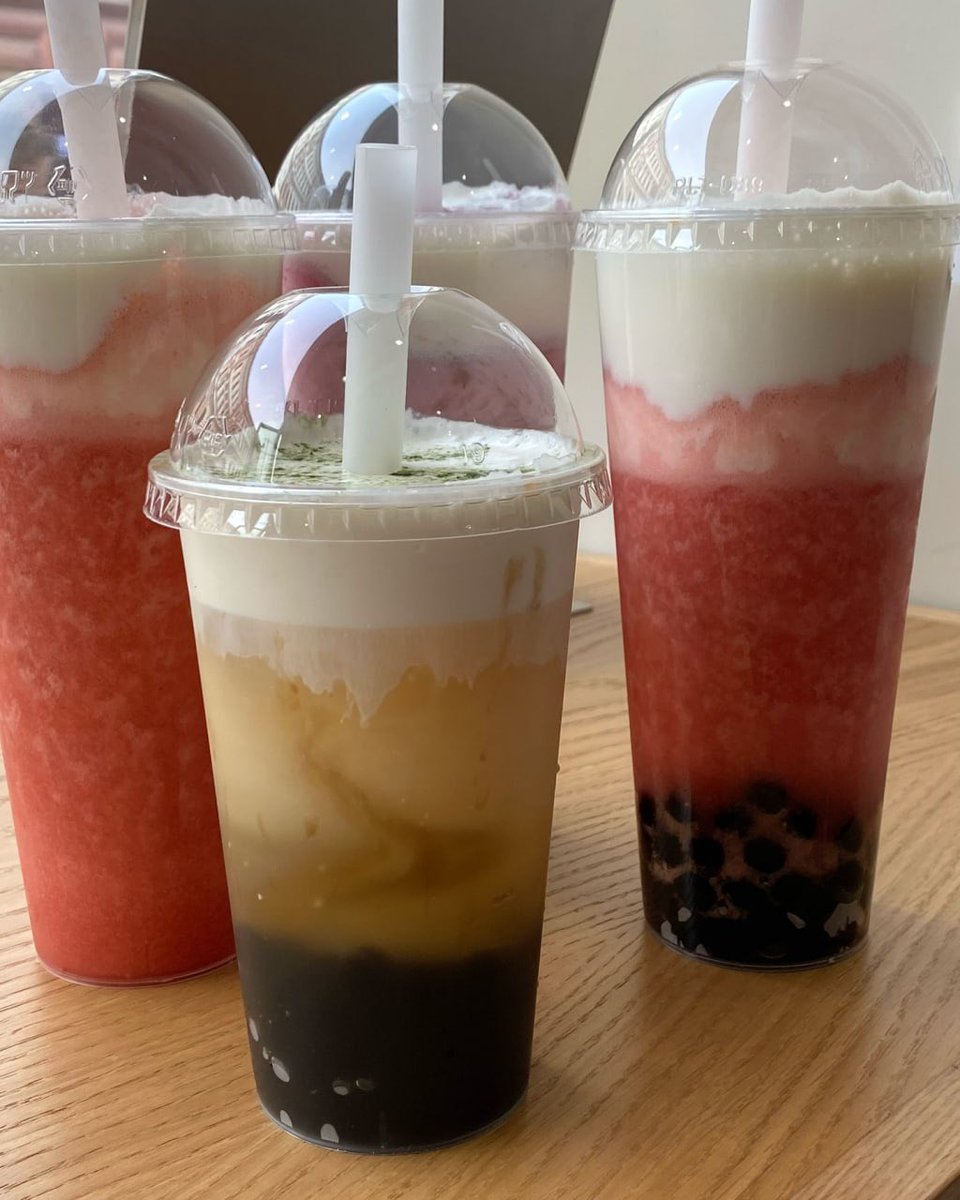 Vikramsingh678's tweet photo. "Taking a well deserved break with a refreshing bubble tea and great company. Feeling recharged 
#BubbleTeaBreak 
#ChillVibes 
#GoodCompany" https://t.co/oMBsVryKc5