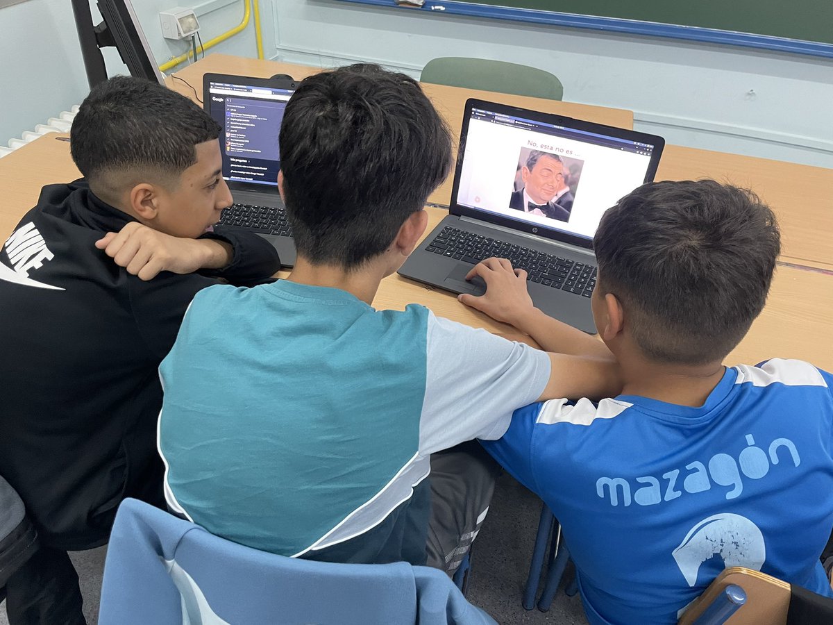 labioloca's tweet image. Qué nervios! Como locos, disfrutando y aprendiendo con 1 ESO @IESODONBETANZOS 
Gracias un año más al equipo de @EscapeRoomDigit