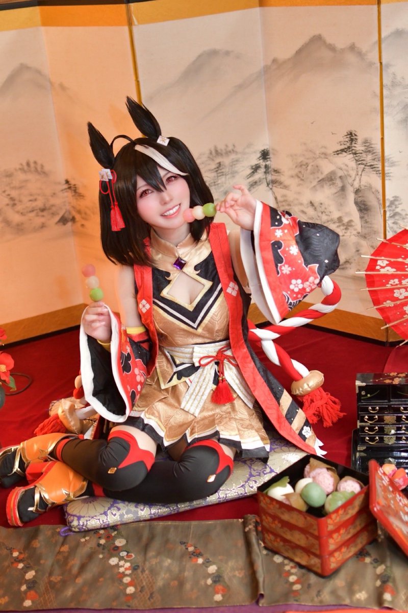 cosplay コスプレ】 ウマ娘 キタサンブラック ｢トレーナーさんも一緒に