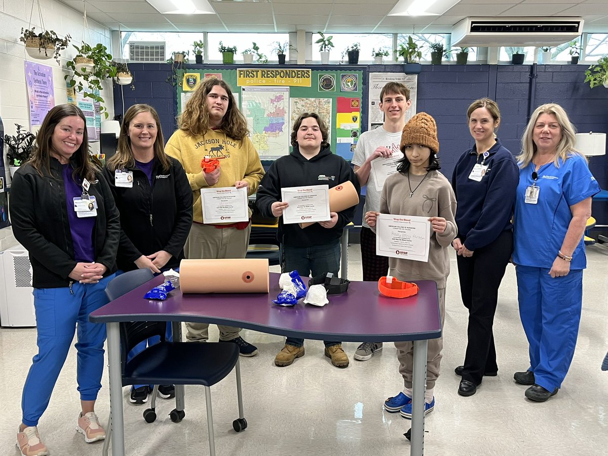 First Responders students had the opportunity to earn American College of Surgeons - Stop the Bleed certification today, thanks to some members of the emergency medicine department at Delnor Hospital, who generously volunteered to teach these lifesaving skills. #CTE #d303learns
