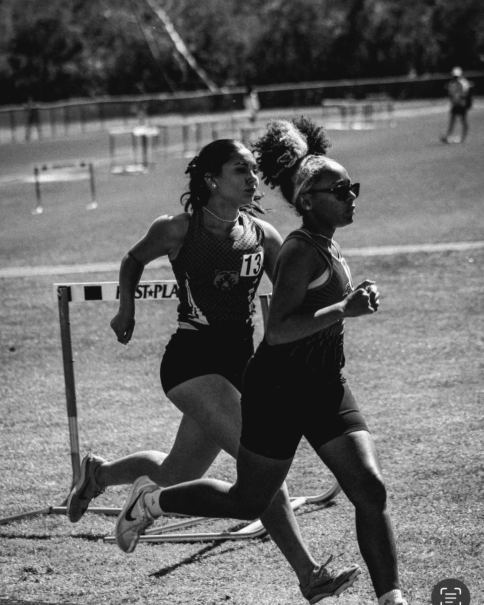 ChloeeHahnn's tweet photo. harmony invite 3/1/25 taking 4th with a 2.39 800 https://t.co/VFsP096Ole