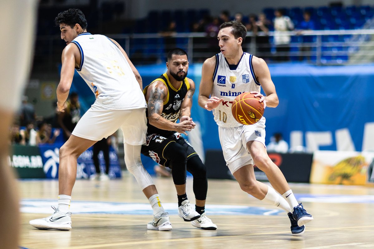 CortinaDirecta's tweet photo. NBB 🇧🇷 | #MinasTenis 97-59 Botafogo

𝐋𝐮𝐜𝐚𝐬 𝐑𝐨𝐝𝐫𝐢𝐠𝐮𝐞𝐳 🇺🇾

📊 10 puntos, 5 rebotes y 10 asistencias en 28min (2/4 T2 - 2/6 T3) https://t.co/J4wMQJUk5e