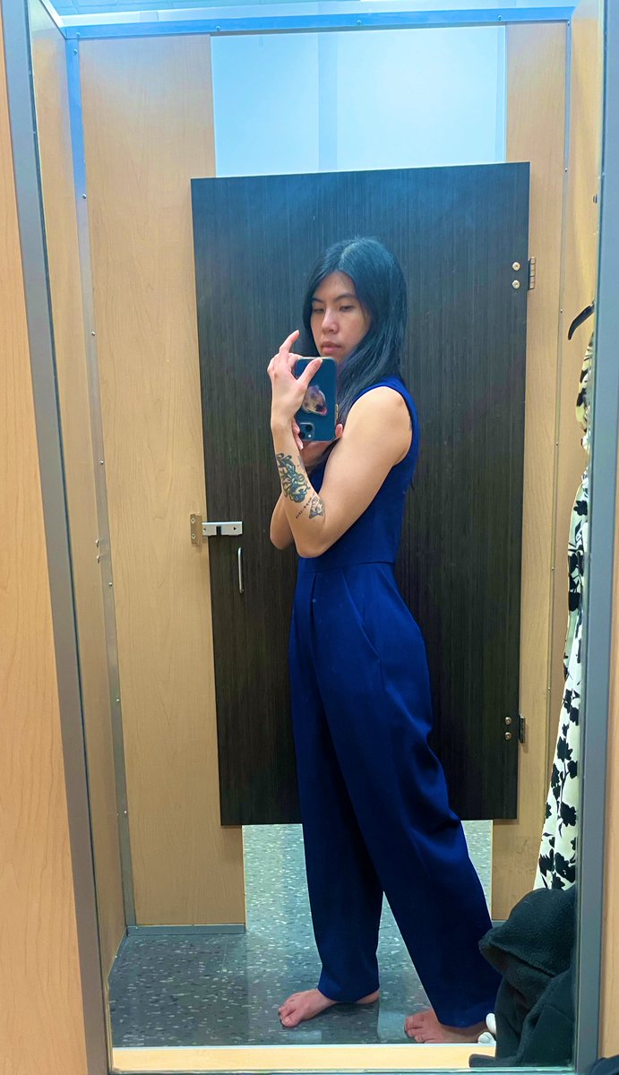 Quah_164's tweet photo. My OOTD today. Haha.
#ootd #outfitoftheday #Fitcheck #FitnessJourney #40s #clotheson #spring #selfie #selca #mirrorselfie #셀카 #셀비 https://t.co/Qo9RE9IMzv