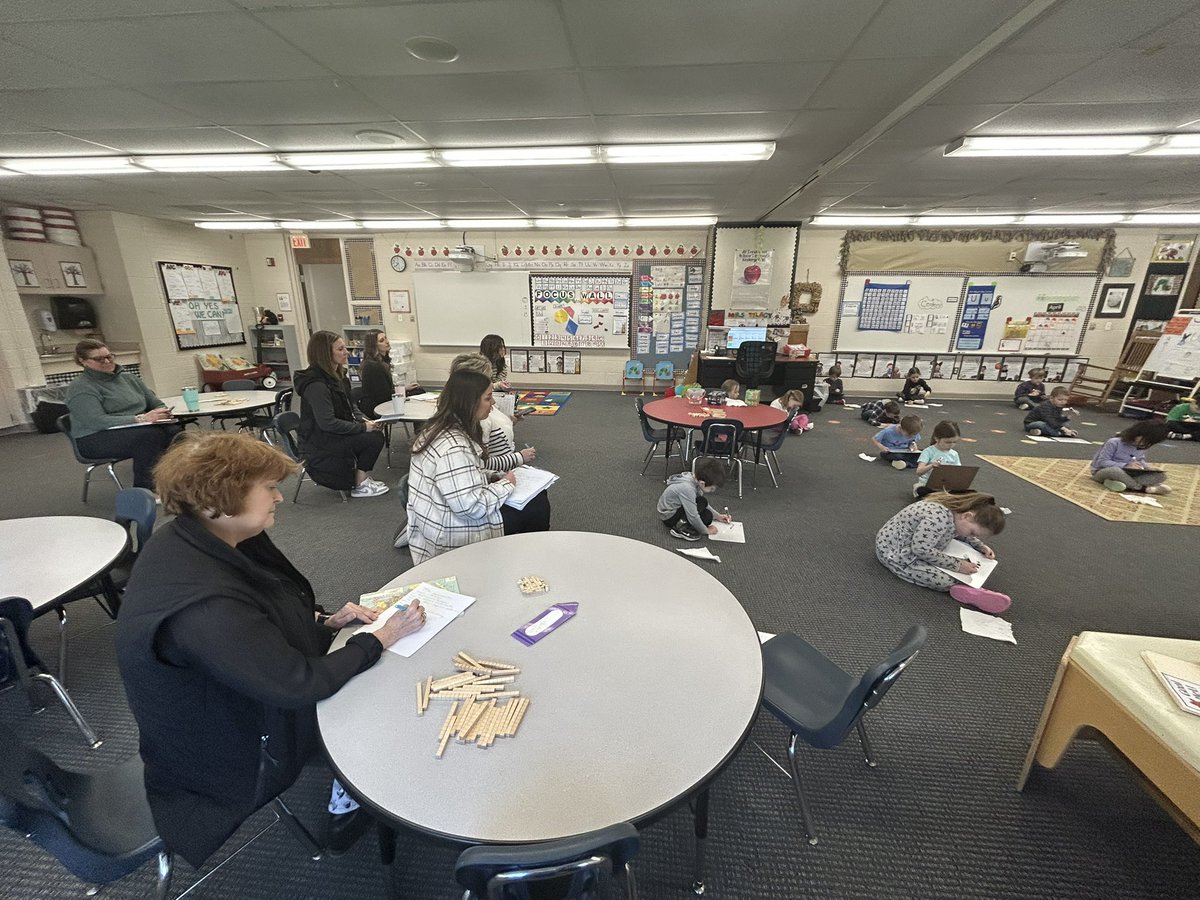 vickilwilson5's tweet photo. It was such a rewarding day supporting Grosse Ile in conducting strength-focused #instructionalrounds. Everyone wins when we reinforce/validate our effective practices and learn from each other.
#LeadWithRounds @dbc_inc @nicolegarza27 @MicheleBarring5 https://t.co/HRHkTnonFU