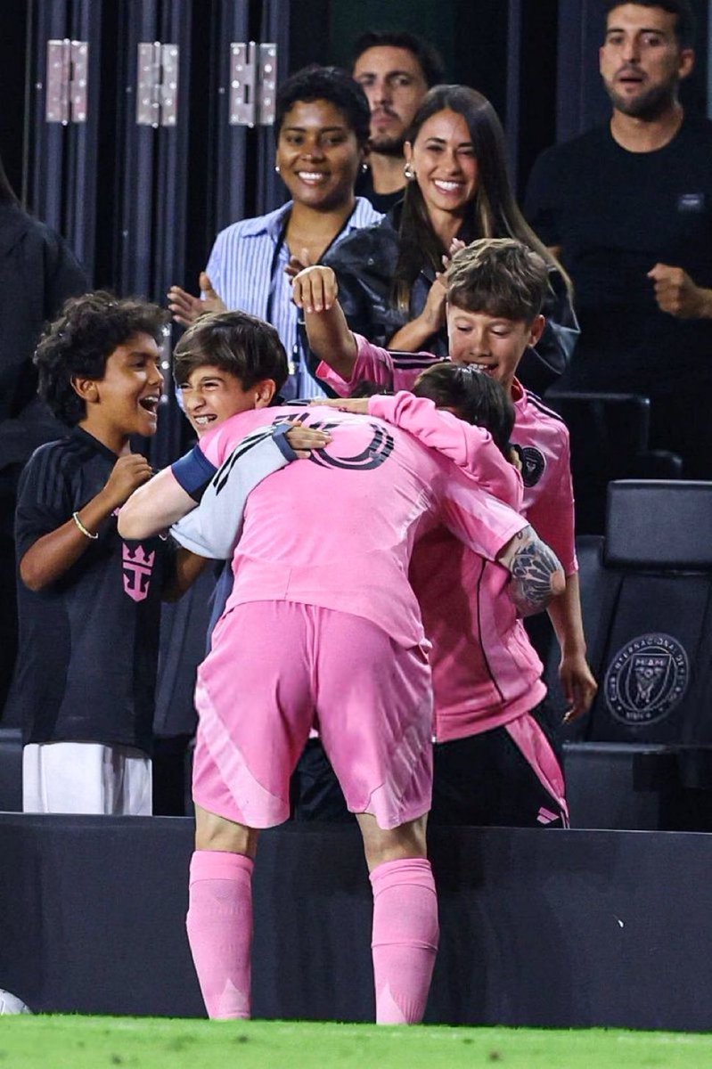 Messi out of Context (@outmessi_) on Twitter photo 