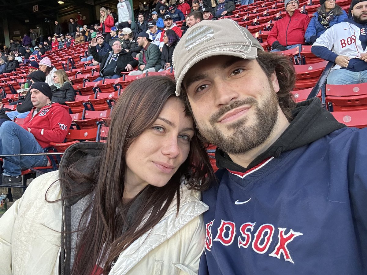 maeve (@preppergf) on Twitter photo 