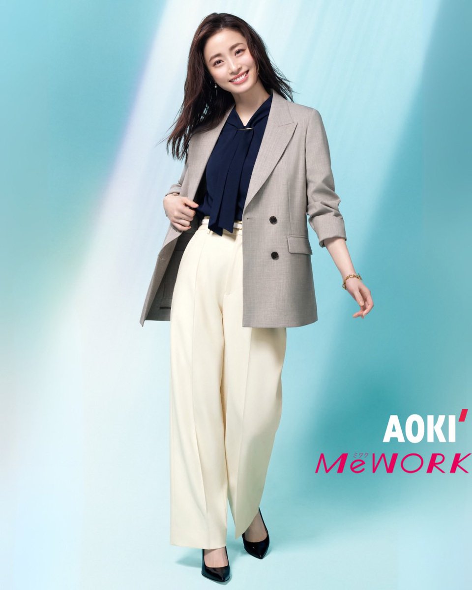 上戸彩 さんが着こなす ／ #神ラクセットアップ🤍 ベージュのダブル