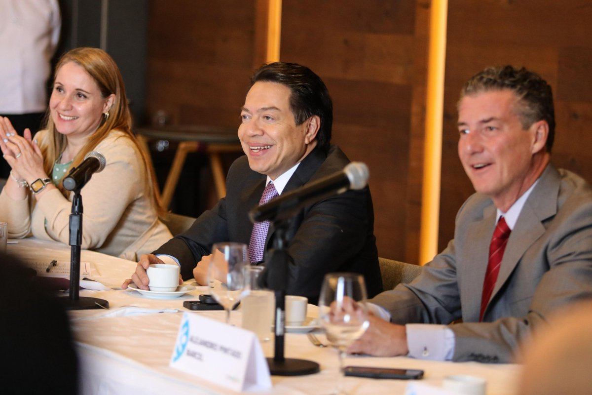 mario_delgado's tweet image. En reunión con los directivos de 27 empresas con presencia global, agremiadas al Consejo Mexicano de la Industria de Productos de Consumo (#ConMéxico), acordamos sumar esfuerzos para impulsar y fortalecer la estrategia integral #VidaSaludable de nuestra presidenta, @Claudiashein;…