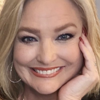 KkariRedmond's tweet photo. #NewProfilePic https://t.co/VV28ylq4UH