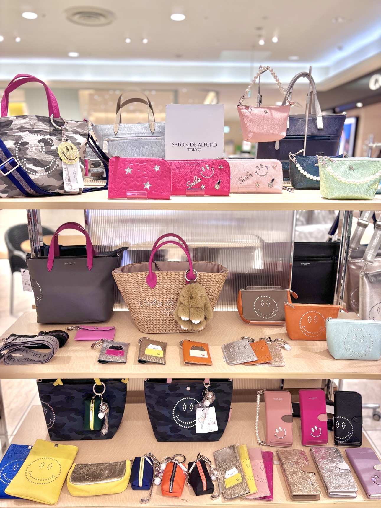 ☺︎︎サロンドアルファード☺︎︎ Smiley & Luxury Leather ☺︎︎サロンドアルファード☺︎︎ Smiley & Luxury Leather