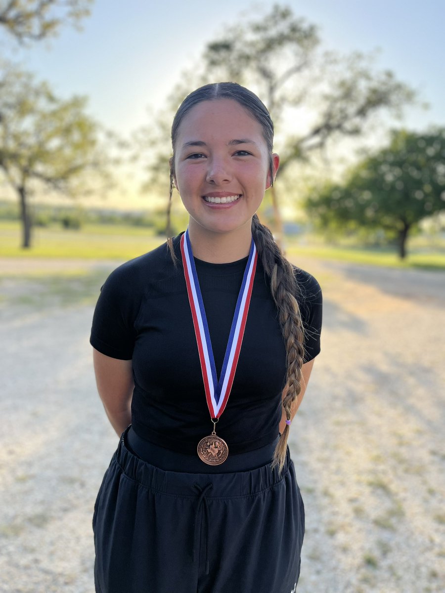 AlainaValle2027's tweet image. Qualified for Regionals Today!! 3rd place at Area for Triple Jump
@ApachesGHS