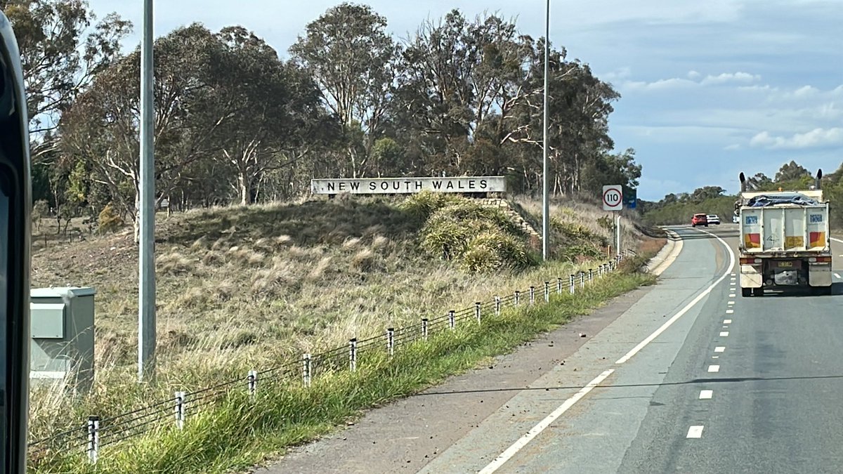 #bus1 🚌 just left Canberra