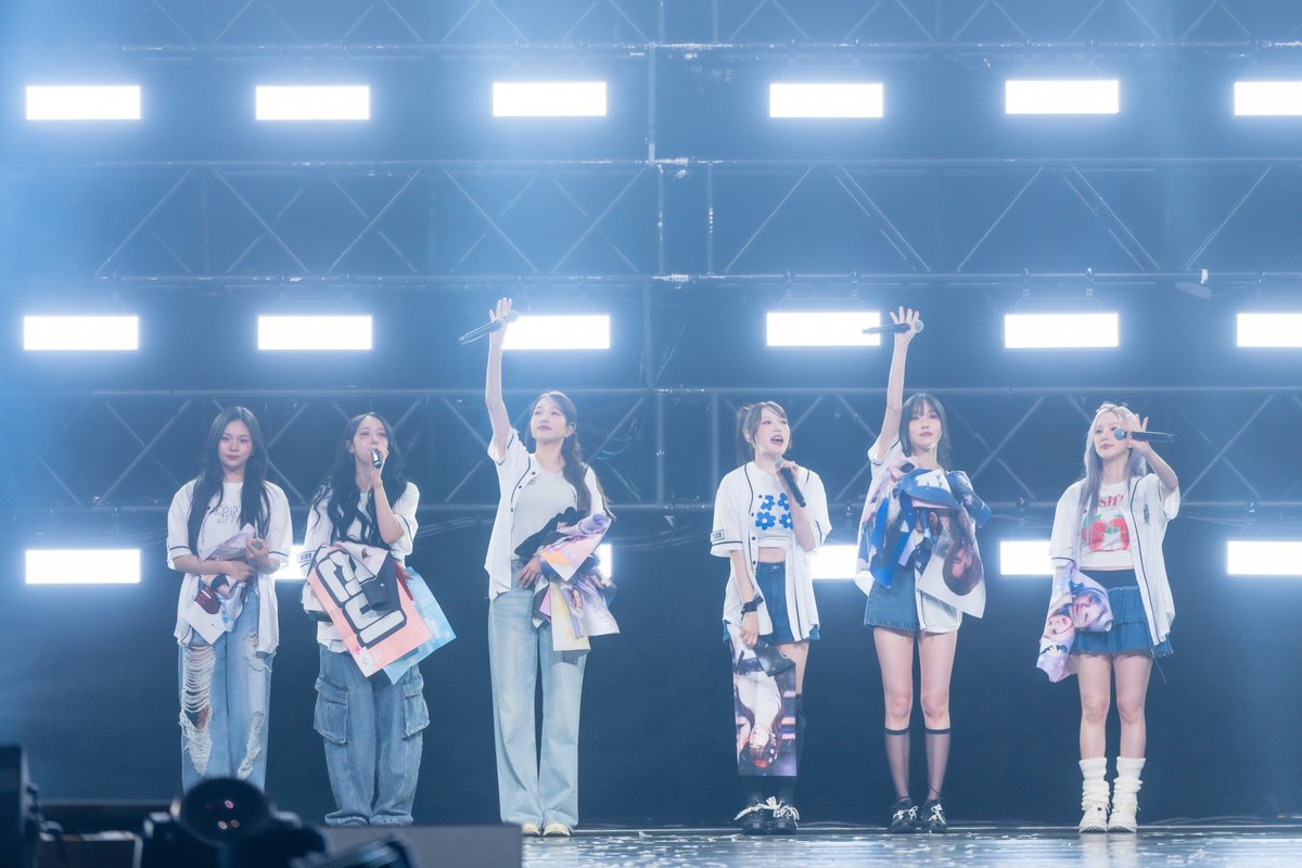 applewood_kr's tweet photo. GFRIEND 10th Anniversary <Season of Memories> in Taipei

BUDDY們，還記得那天相遇時悸動的心跳嗎？
讓我們再次翻開那一夜的畫面，一起回到那段閃耀的時光📸
願這些瞬間成為 BUDDY心中永不褪色的記憶✨
每一次回想都能再一次感受到那份光芒與熱愛💓

#여자친구 #GFRIEND
#Season_of_Memories
#Season_of_Memories_in_Taipei
#APPLEWOOD #APPLEWOODTW