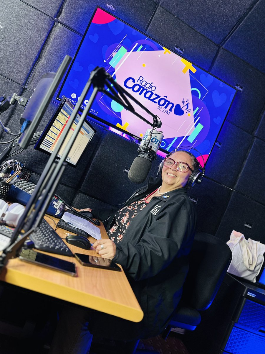 Corazon973's tweet photo. #Noctámbulos🌙📻 | Kelly Iraheta te invita a finalizar tu miércoles con la mejor música 🎶 en 97.3 FM 📻💕 https://t.co/ze9euPd6Ac
