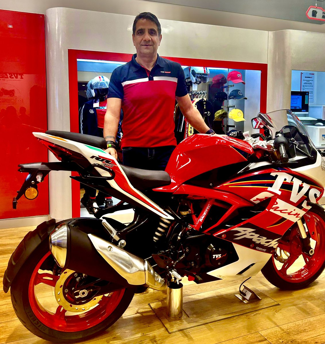 Vimalsumbly's tweet photo. Unleashing the beast — passion, performance, and power all in one frame.
TVS Apache RR 310 isn’t just a machine, it’s an emotion. Proud to ride with the spirit of TVS Racing!
#TVSApache #ApacheRR310 #TVSRacing #TrackToStreet https://t.co/la2ut14lVt